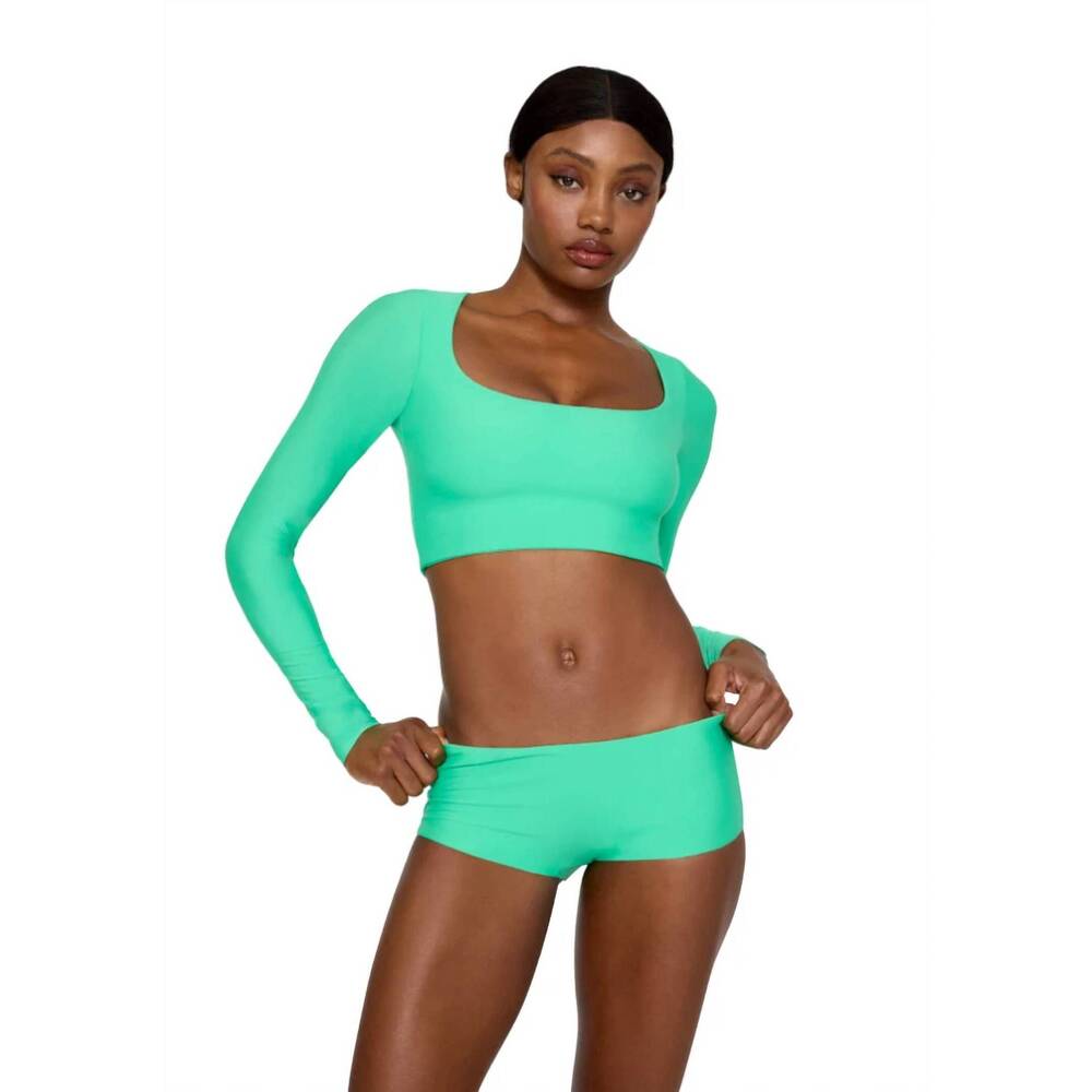NEW DOS GARDENIAS bobbi short in misfit
